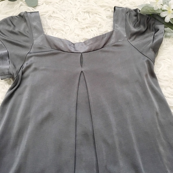 Gray Blouse - Picture 2 of 3